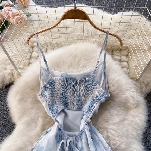 Blue floral backless cutout cowl neck midi dress size xs - Picture 16 of 16